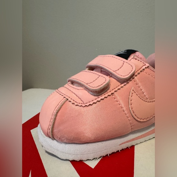 Nike Cortez Basic Valentines Day - Picture 6 of 6